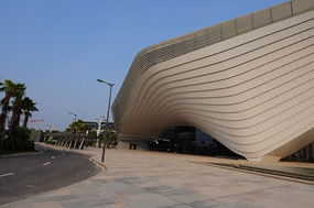 會展建筑全景攝影的高清獲取與微信小程序集成指南